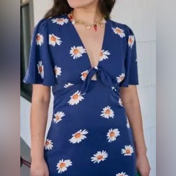 Lisa Says Gah! Jess Dress in Navy Daisy - Picture 2 of 5